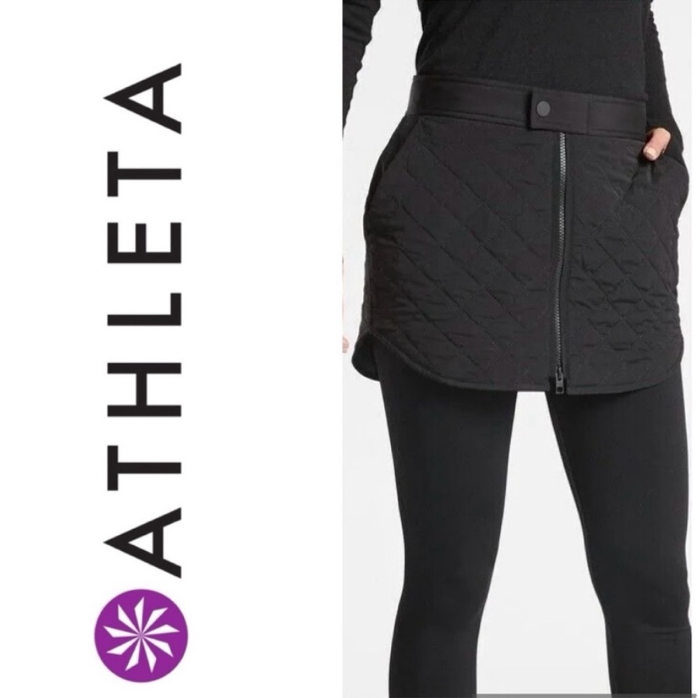 Athleta Toasty Buns insulated mini skirt